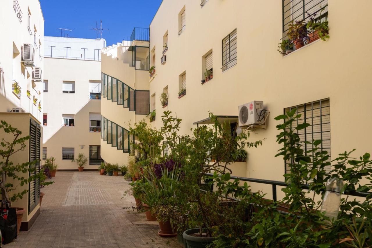 Medina Apartment And Parking Historical Center Sevilla Eksteriør bilde