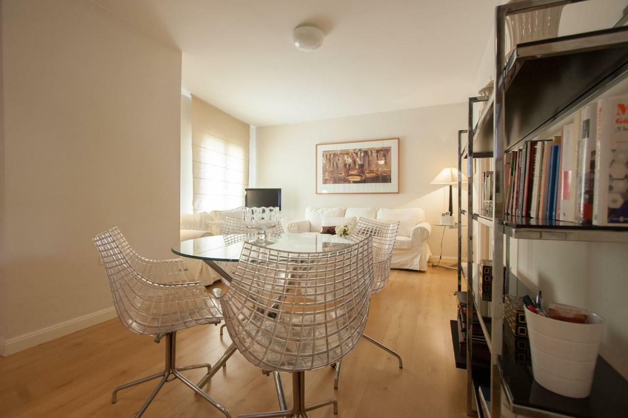 Medina Apartment And Parking Historical Center Sevilla Eksteriør bilde