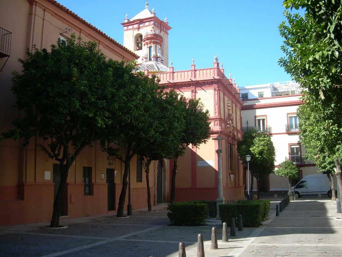 Medina Apartment And Parking Historical Center Sevilla Eksteriør bilde