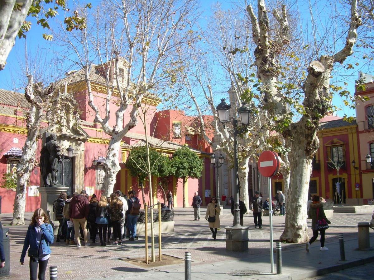 Medina Apartment And Parking Historical Center Sevilla Eksteriør bilde