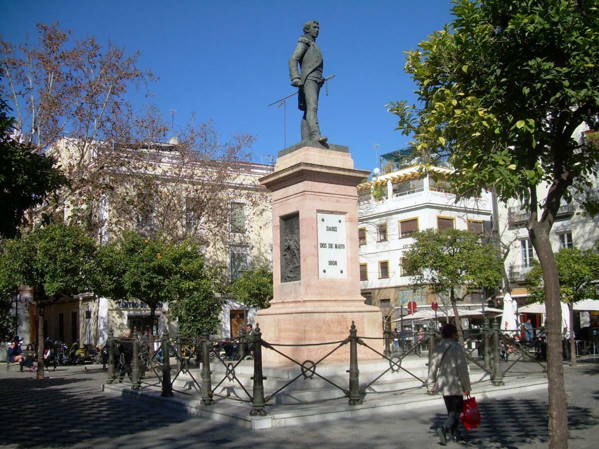 Medina Apartment And Parking Historical Center Sevilla Eksteriør bilde